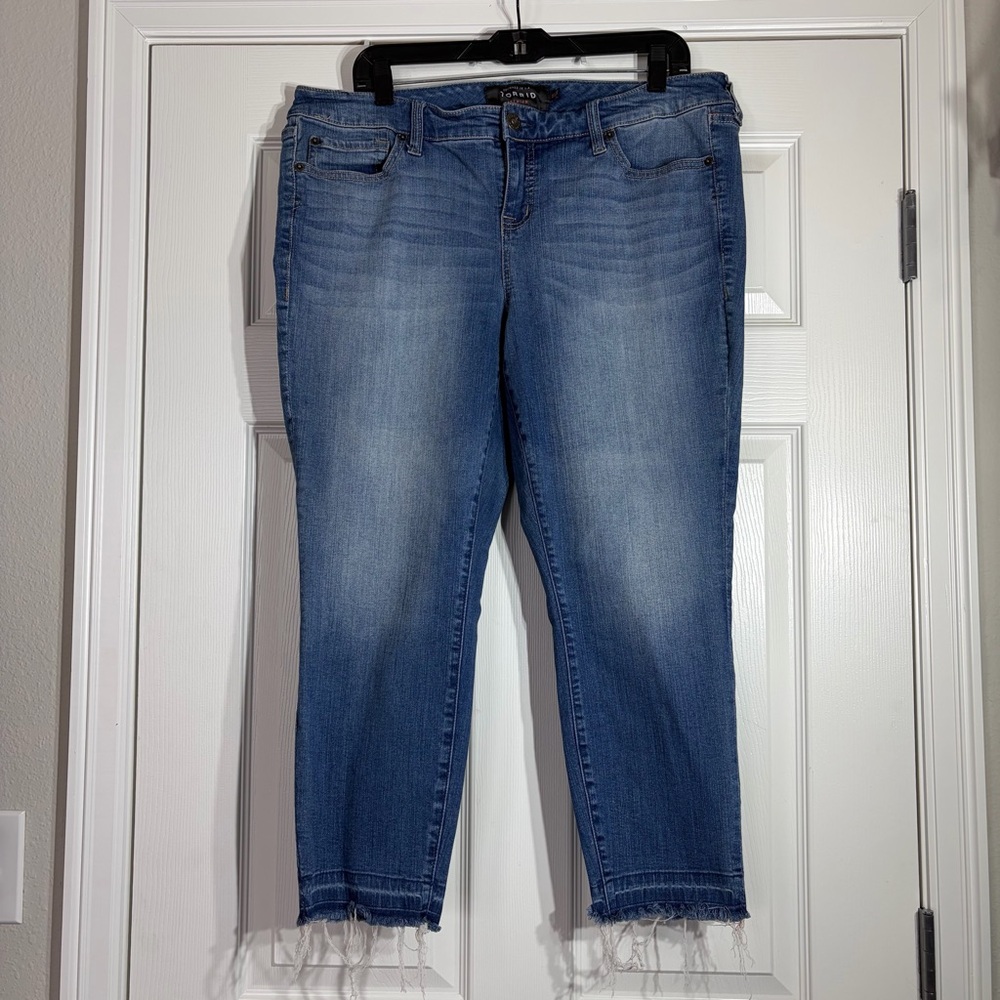 Torrid Skinny Jeans Size 16 Raw Hem